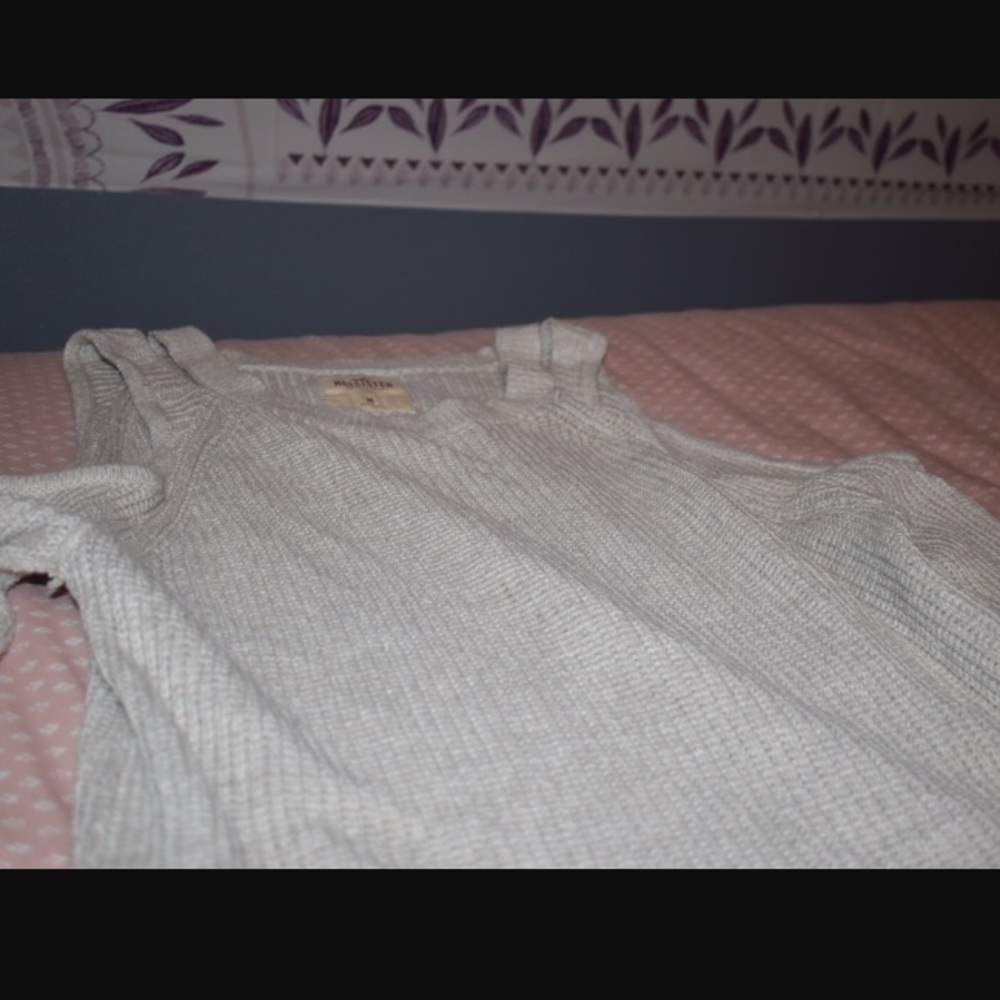 Hollister sweater❕